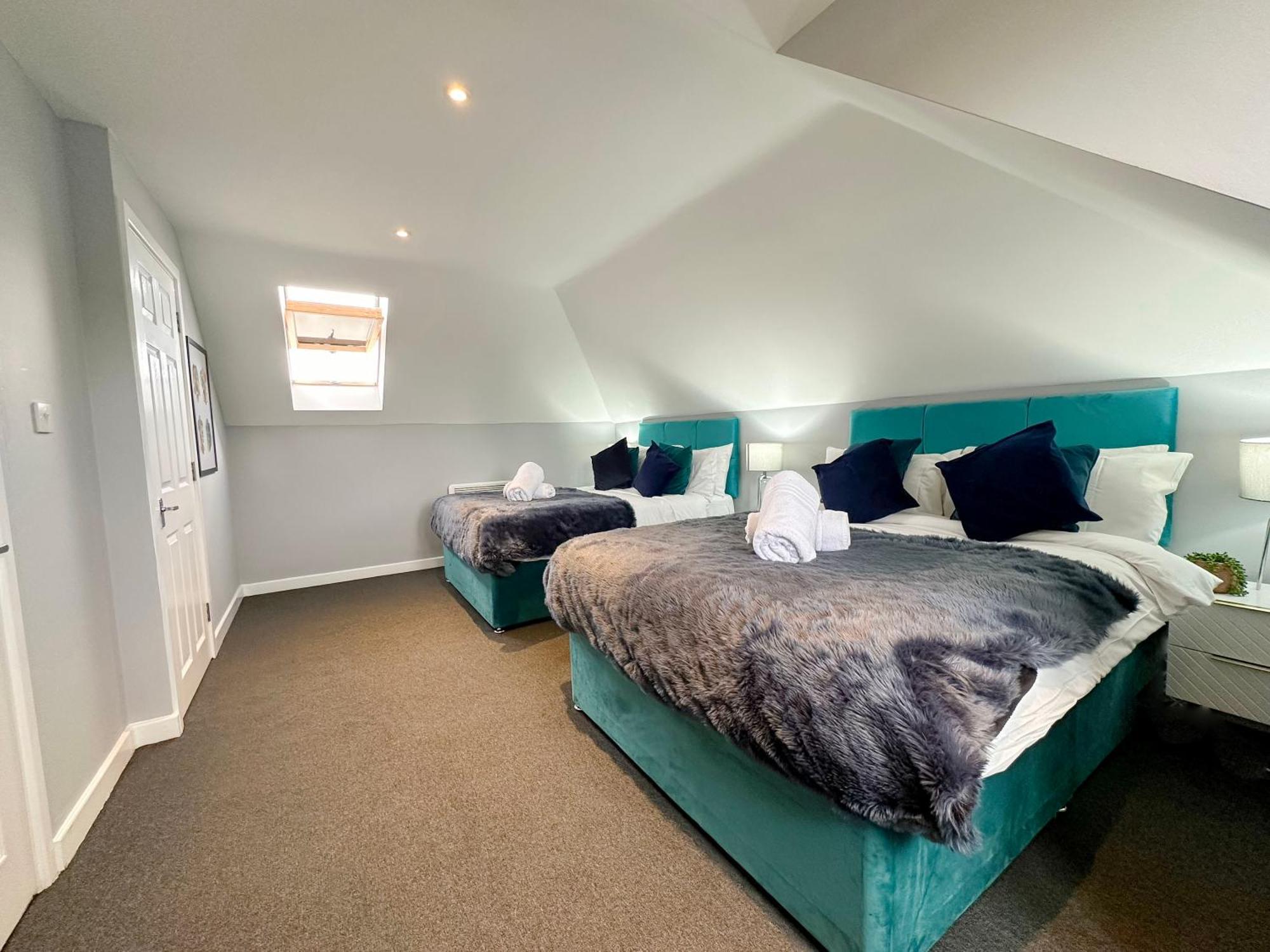 Luxury Boutique Apartments Block Free Street Parking Hounslow Eksteriør billede