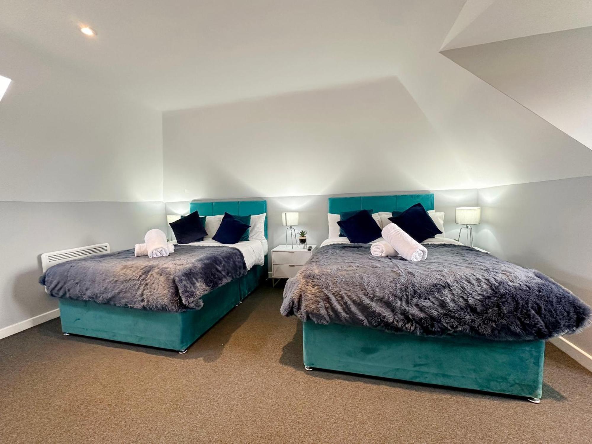 Luxury Boutique Apartments Block Free Street Parking Hounslow Eksteriør billede