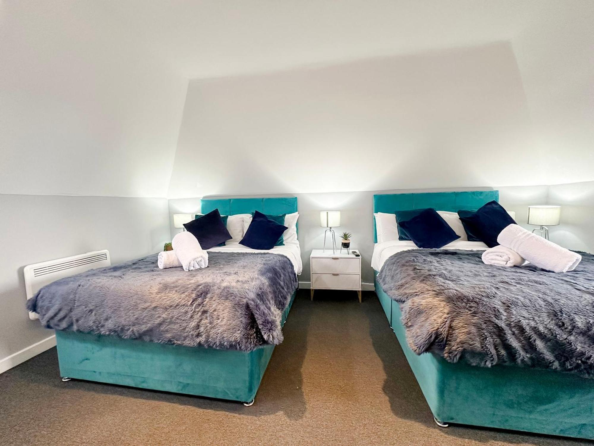 Luxury Boutique Apartments Block Free Street Parking Hounslow Eksteriør billede