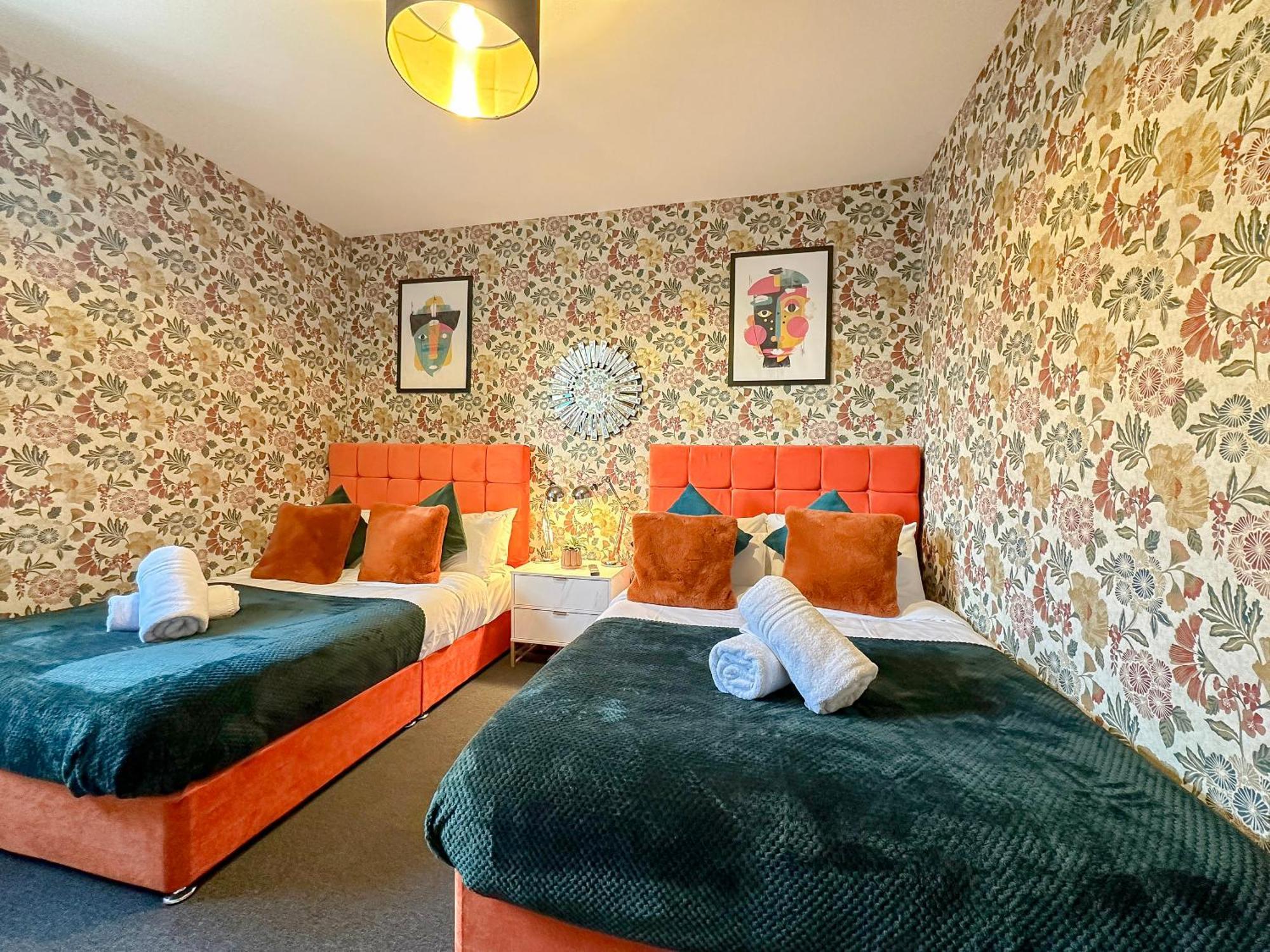 Luxury Boutique Apartments Block Free Street Parking Hounslow Eksteriør billede