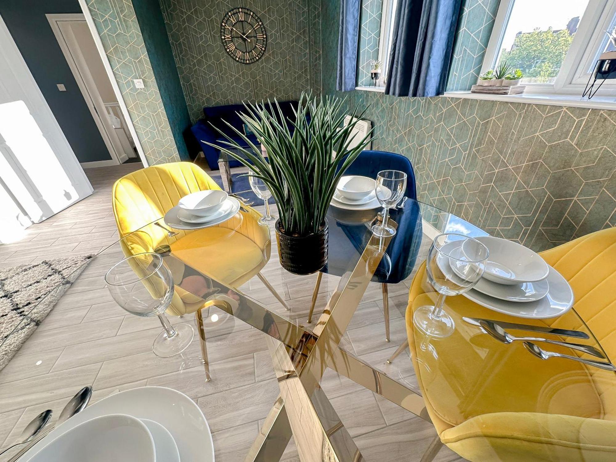 Luxury Boutique Apartments Block Free Street Parking Hounslow Eksteriør billede