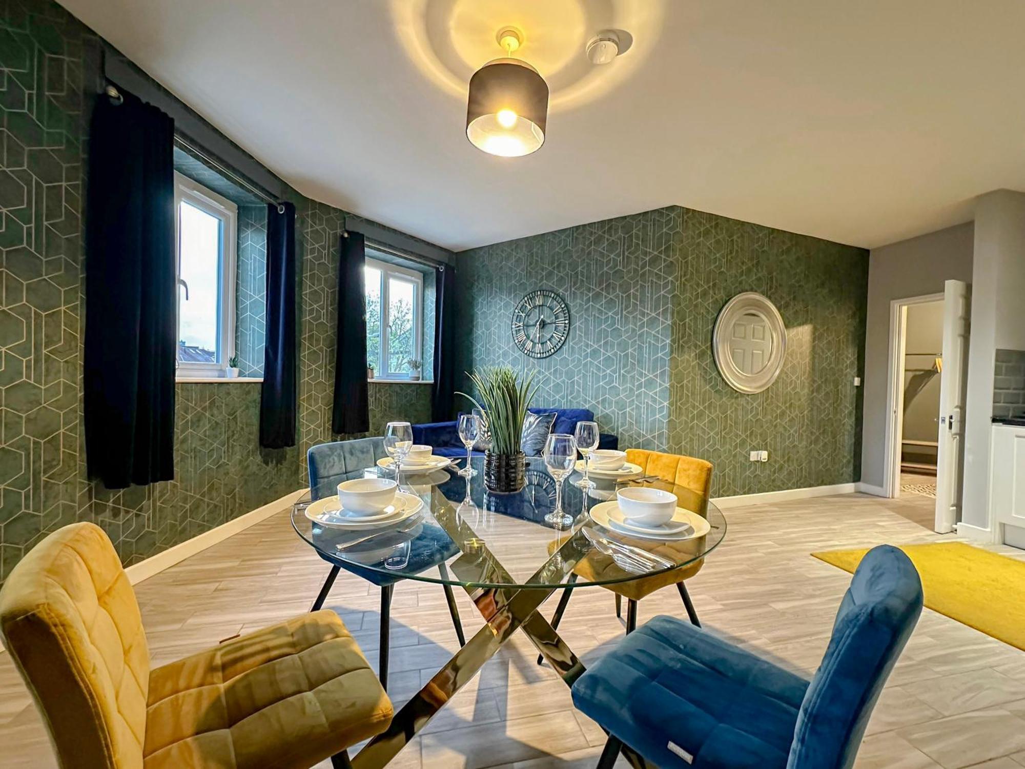Luxury Boutique Apartments Block Free Street Parking Hounslow Eksteriør billede