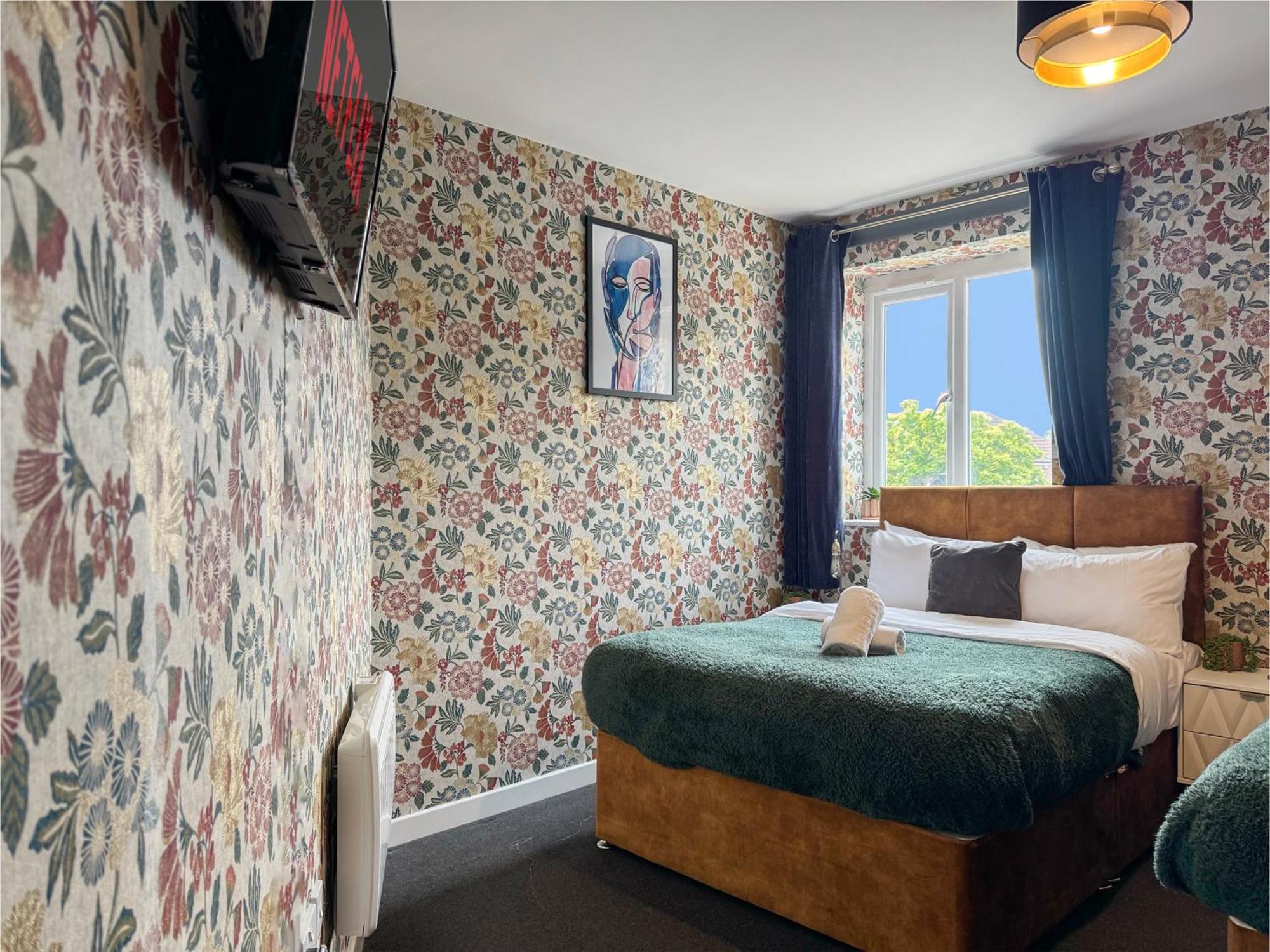 Luxury Boutique Apartments Block Free Street Parking Hounslow Eksteriør billede